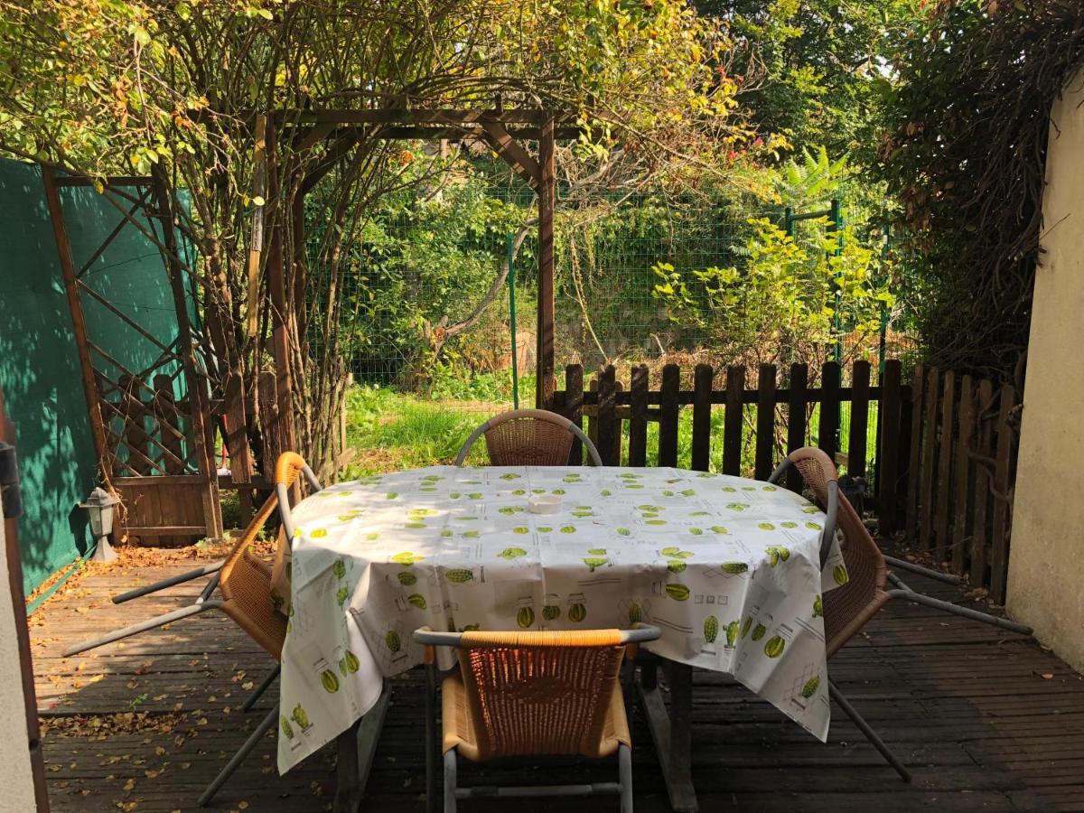 F2 Avec Terrasse *